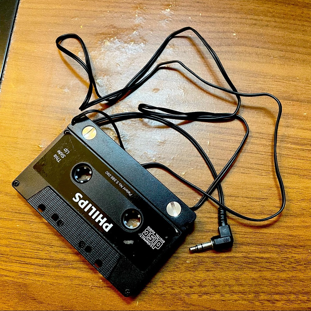 PHILLIPS TAPE DECK SMART DEVICE ADAPTER FOR MUSIC IN THE CAR